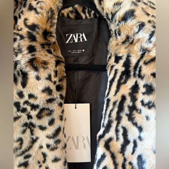 FAUX FUR ANIMAL PRINT COAT - Picture 10 of 16